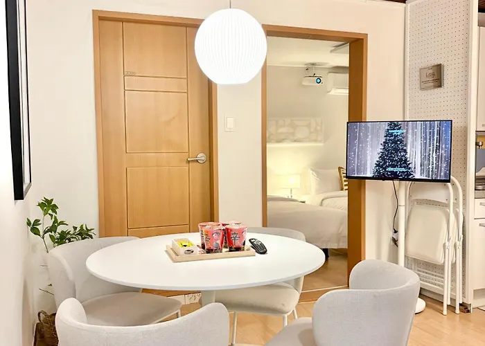 Hongdae Ewha 2br Cozy 7min To Ewha Univ Station ソウル特別市