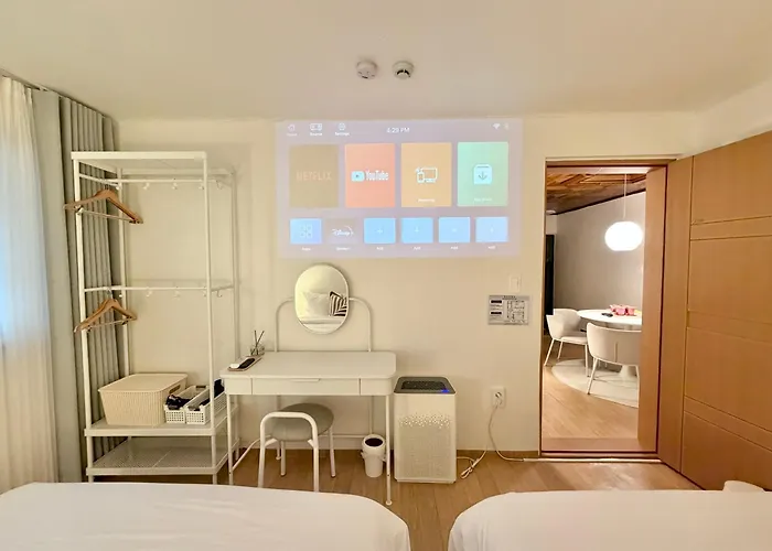 Hongdae Ewha 2br Cozy 7min To Ewha Univ Station アパート