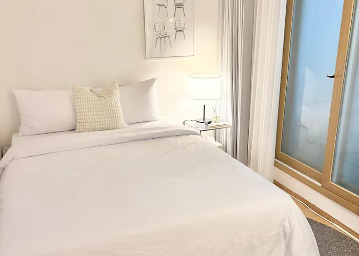 Hongdae Ewha 2br Cozy 7min To Ewha Univ Station アパート