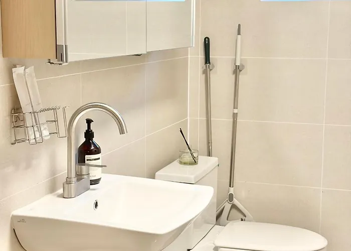 Hongdae Ewha 2br Cozy 7min To Ewha Univ Station ソウル特別市