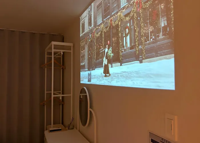 Hongdae Ewha 2br Cozy 7min To Ewha Univ Station *