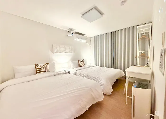 アパート Hongdae Ewha 2br Cozy 7min To Ewha Univ Station ソウル特別市